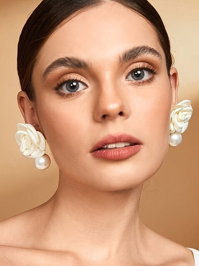 Flower with Women's Earrings Elegant Faux Pearl Stud Drop
