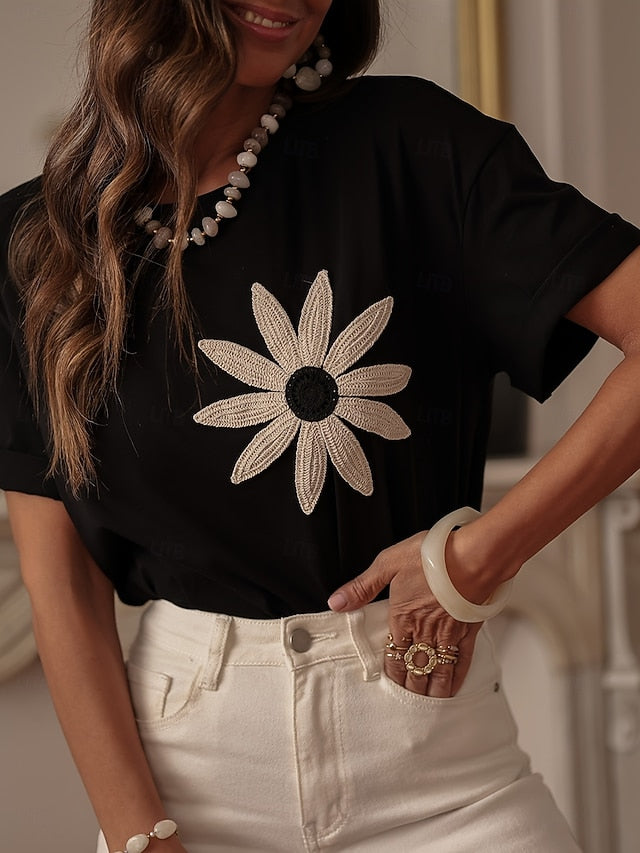 Women's Embroidered T-shirt Embroidered Floral Graphic