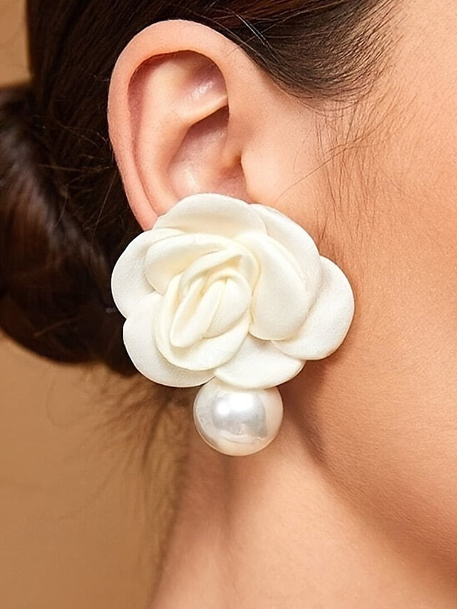 Flower with Women's Earrings Elegant Faux Pearl Stud Drop