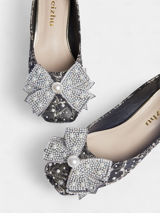 and Detail Black Bow – with Gold Pumps Pearl-Embellished