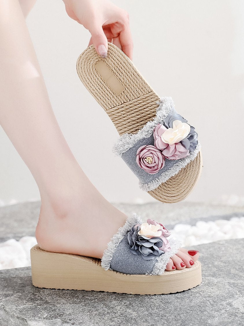 Floral Decor Denim Raw Hem Wide Strap Beach Slippers CC10